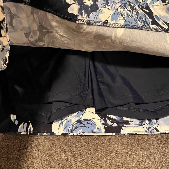 SC & Co Skort Pull-on Womens Medium Blue Floral Pockets Stretch Tummy Control - Picture 6 of 14